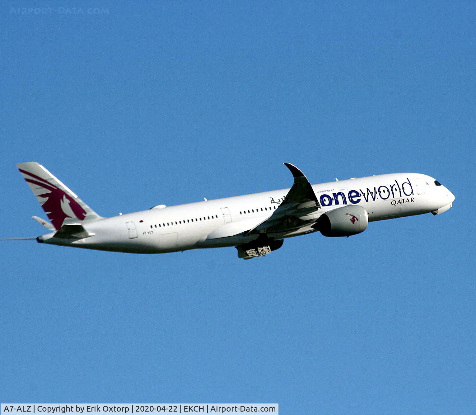 A7-ALZ, 2018 Airbus A350-941 C/N 143, A7-ALZ taking off rw 22L