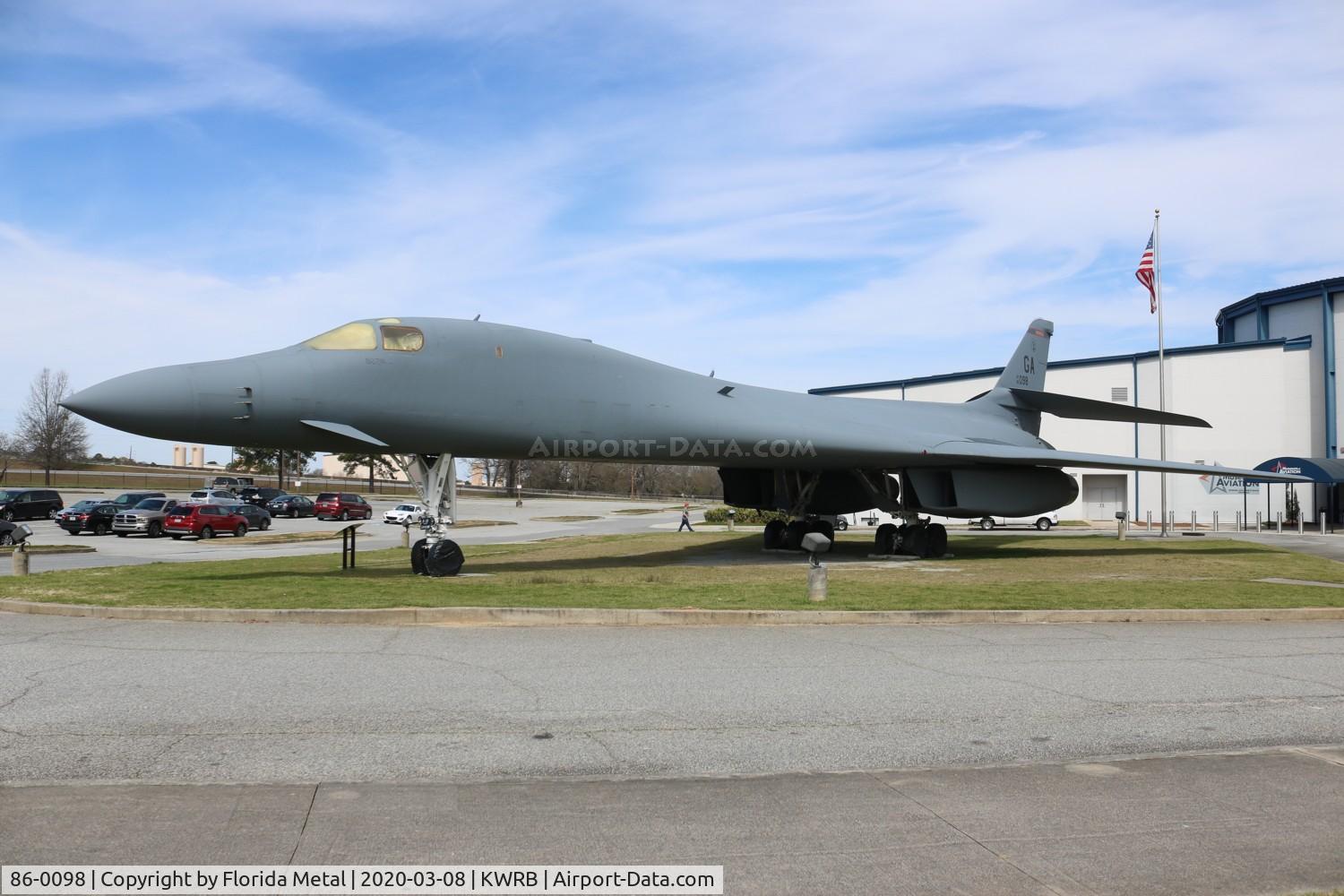 86-0098, 1986 Rockwell B-1B Lancer C/N 58, Warner Robins