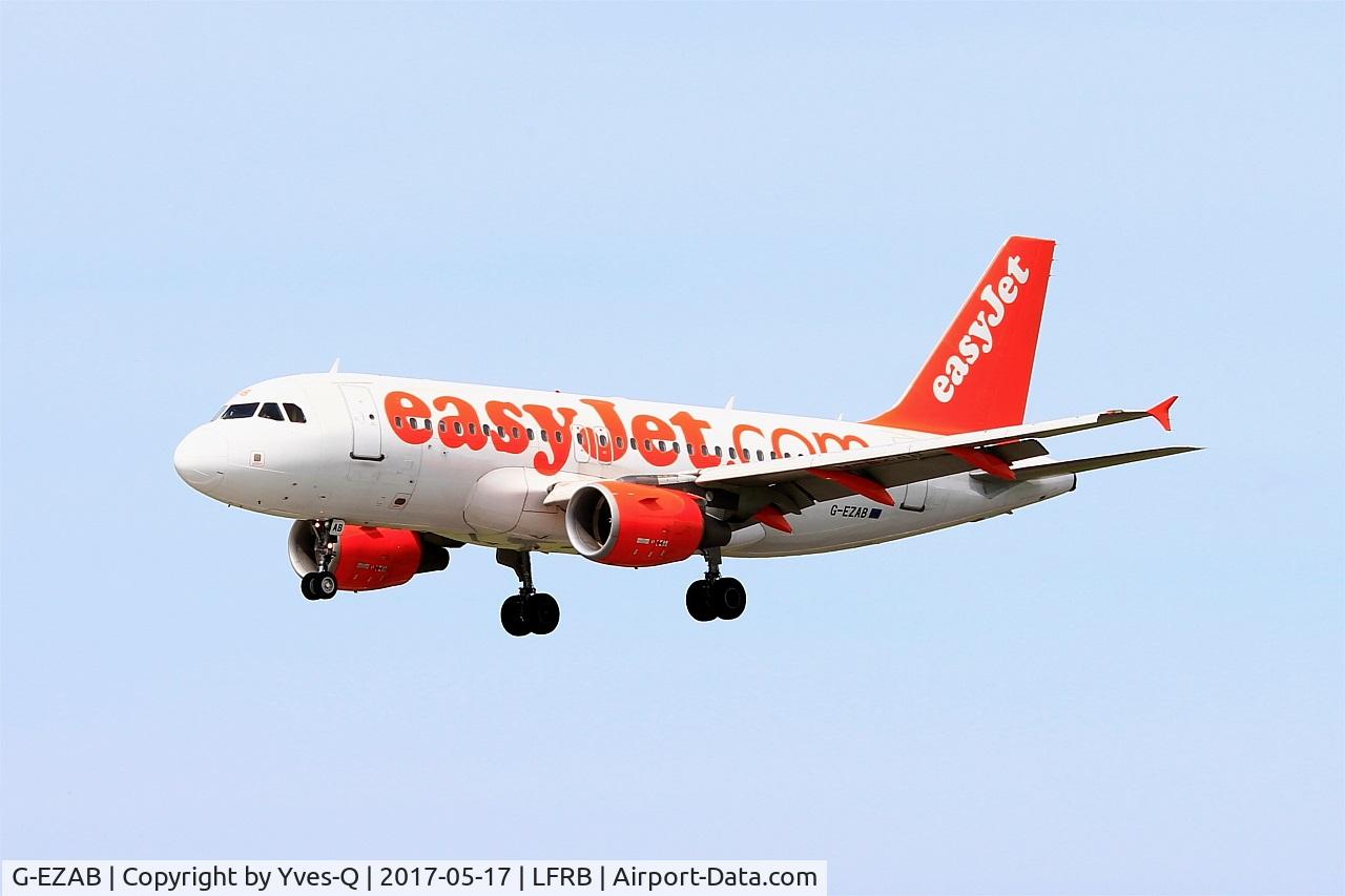 G-EZAB, 2006 Airbus A319-111 C/N 2681, Airbus A319-111, On final rwy 25L, Brest-Bretagne airport (LFRB-BES)