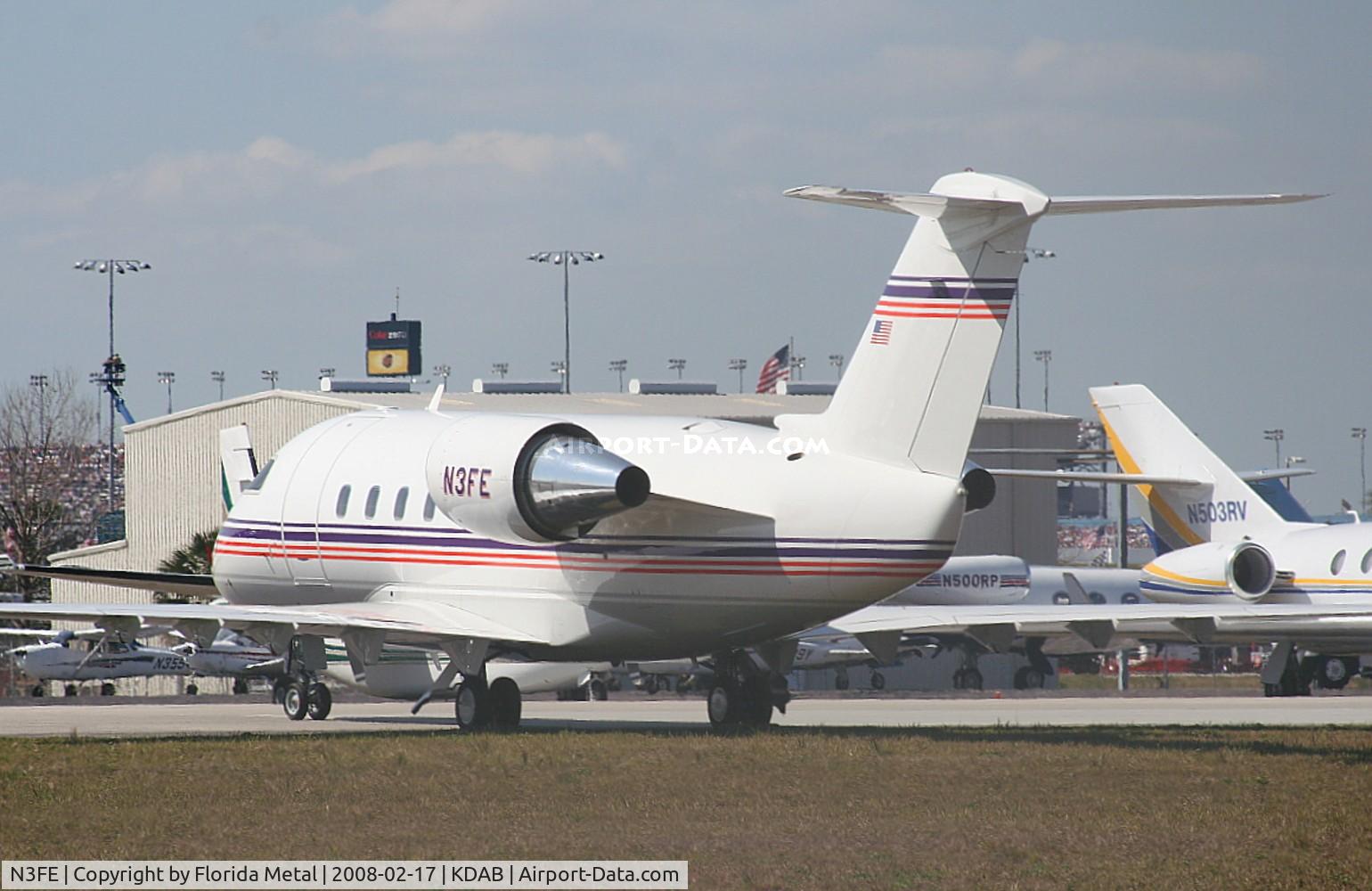 N3FE, 2007 Bombardier Challenger 605 (CL-600-2B16) C/N 5742, DAB spotting