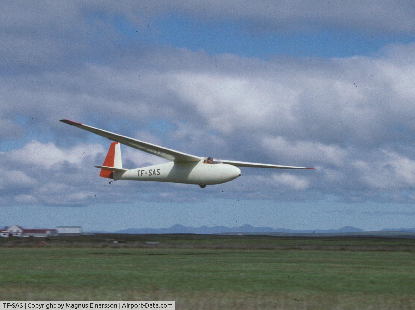 TF-SAS, 1966 Schleicher Ka-6CR Rhonsegler C/N 6554, Picture taken by my at Hella Iceland 1987