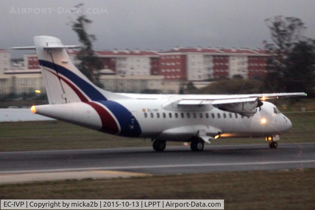 EC-IVP, 1991 ATR 42-300 C/N 231, Taxiing