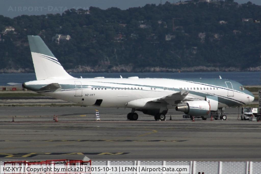 HZ-XY7, 2004 Airbus A320-214 C/N 2165, Parked