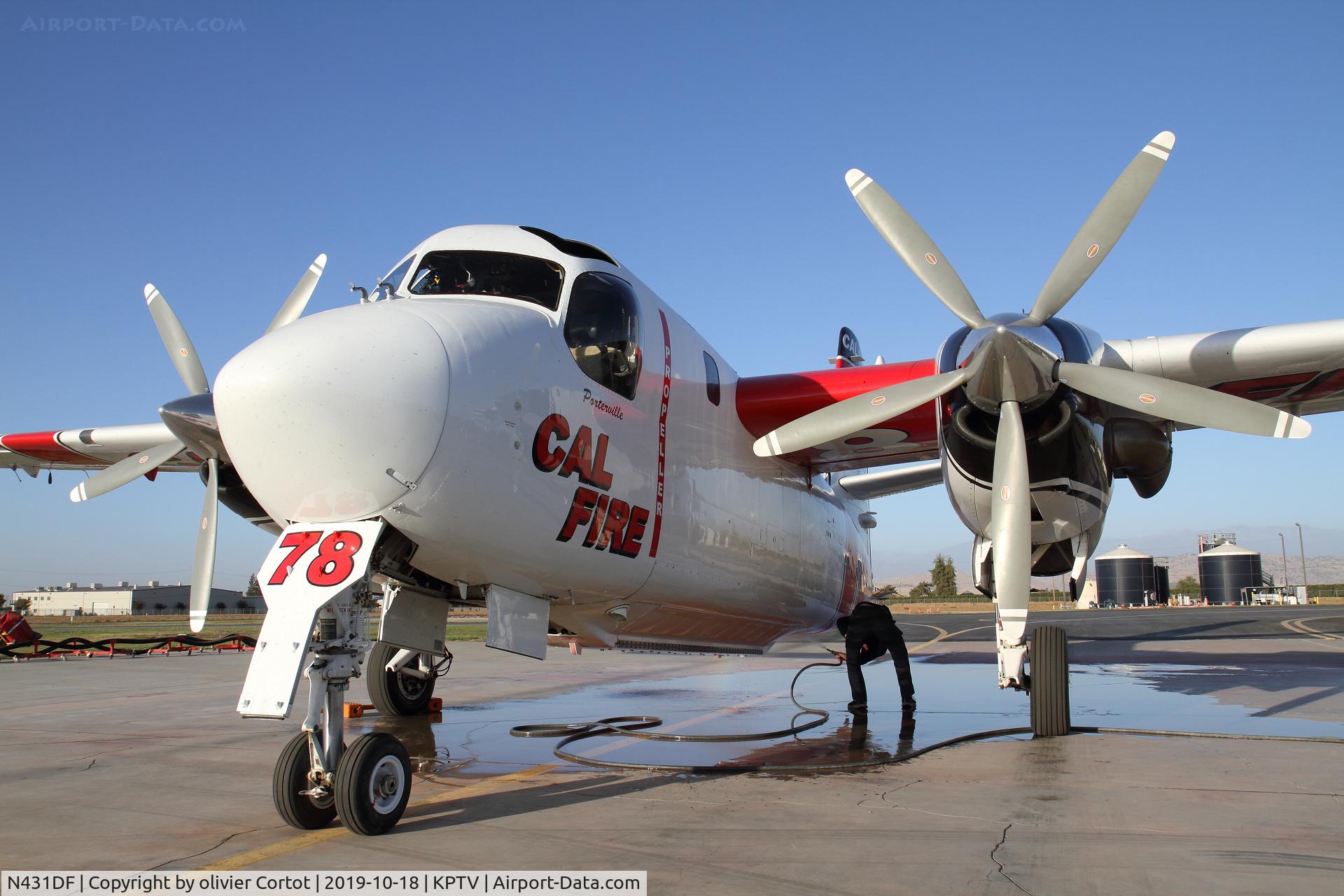 N431DF, 2001 Marsh Aviation S-2F3AT C/N 149265, great visit at  Porterville