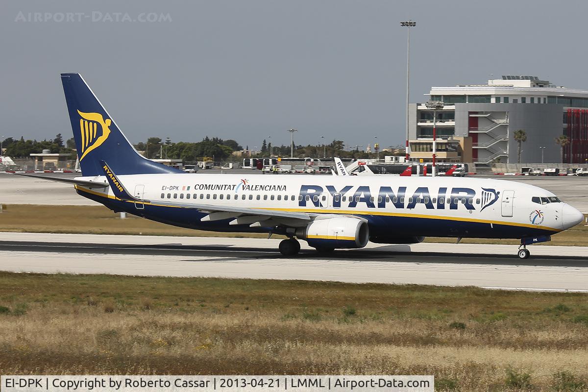 EI-DPK, 2007 Boeing 737-8AS C/N 33610, Runway 13