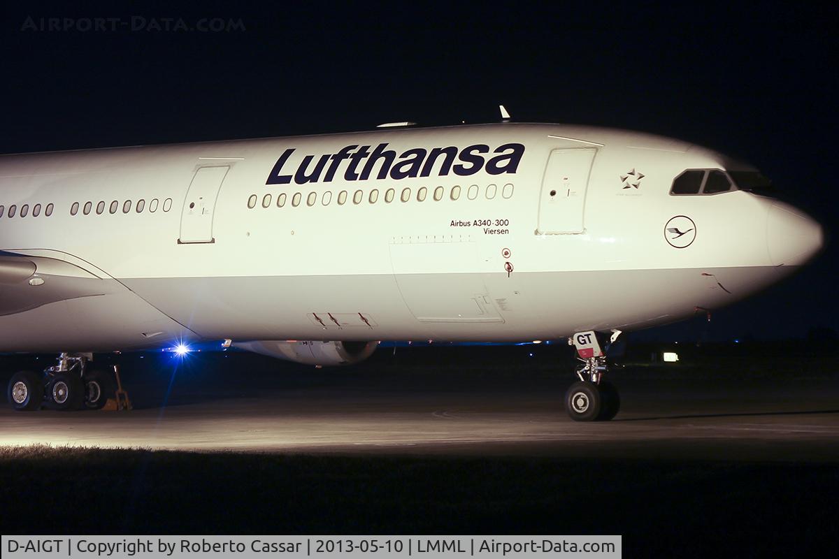 D-AIGT, 1999 Airbus A340-313 C/N 304, Park 4