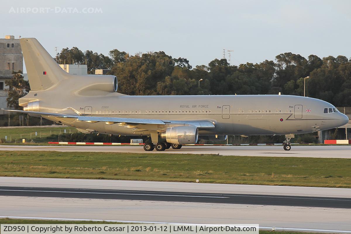 ZD950, 1979 Lockheed L-1011-385-3 TriStar K1 (500) C/N 193V-1164, Park 9