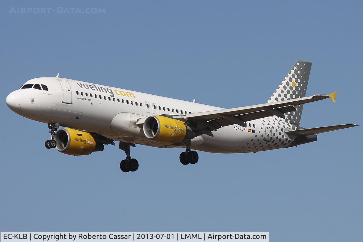 EC-KLB, 2007 Airbus A320-214 C/N 3321, Runway 31