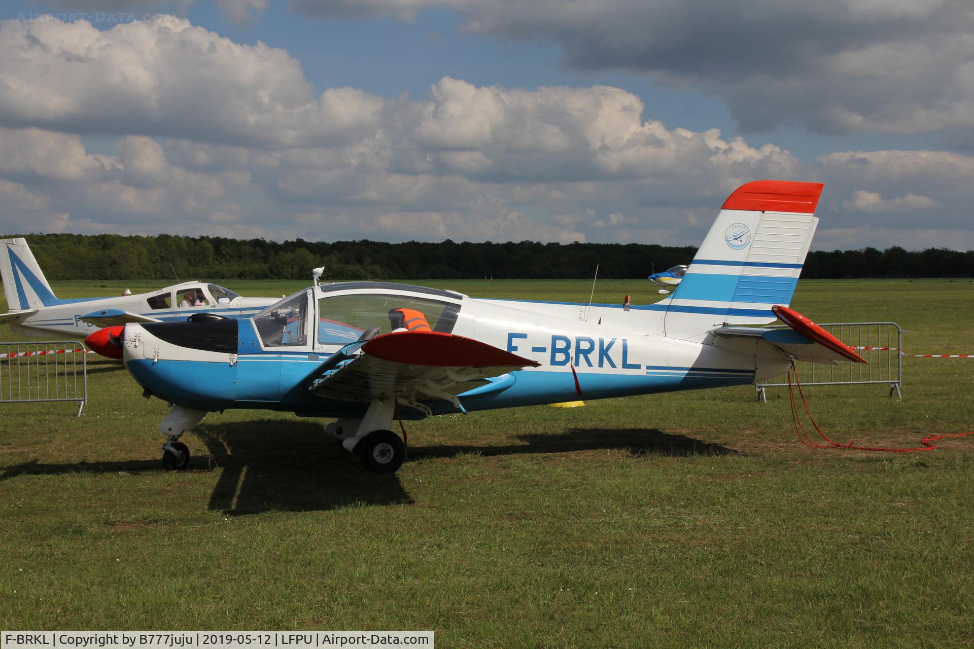 F-BRKL, Socata MS-893A Rallye Commodore 180 C/N 10978, at Moret