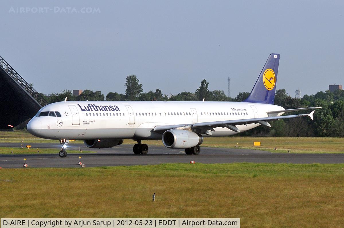 D-AIRE, 1994 Airbus A321-131 C/N 0484, “Osnabrück” taxiing out for departure in the evening at Berlin-Tegel.
