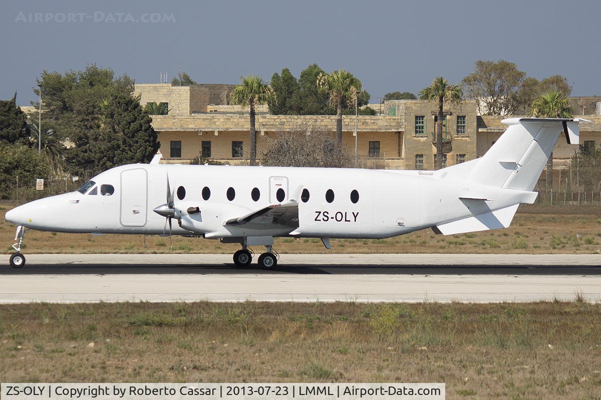ZS-OLY, 1993 Beech 1900D C/N UE-39, Runway 31