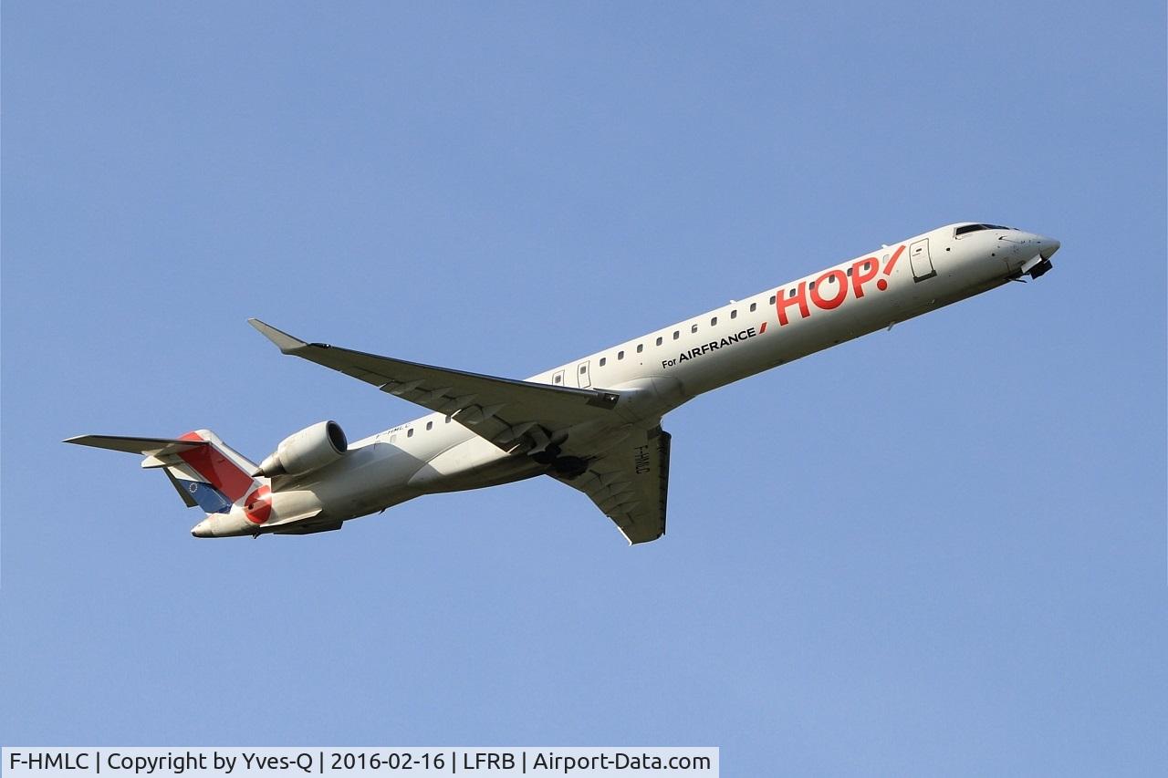 F-HMLC, 2010 Bombardier CRJ-1000EL NG (CL-600-2E25) C/N 19006, Bombardier CRJ-1000, Take off rwy 07R, Brest-Bretagne airport (LFRB-BES)
