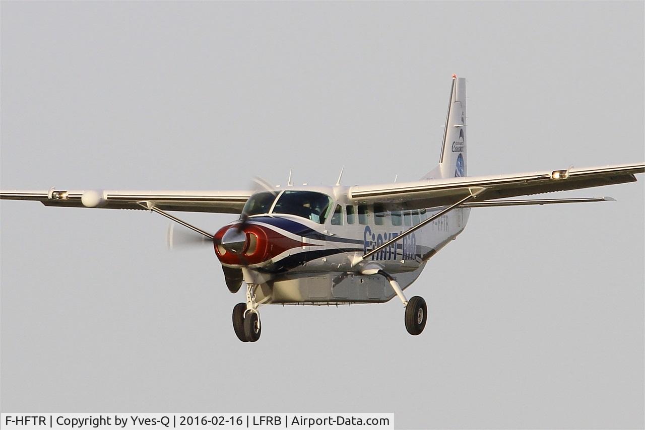F-HFTR, 2008 Cessna 208B Grand Caravan C/N 208B-2041, Cessna 208B Grand Caravan, Short approach rwy 25L, Brest-Bretagne Airport (LFRB-BES)