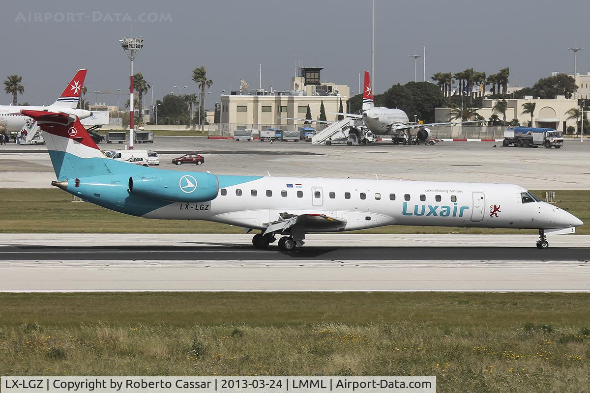 LX-LGZ, 2000 Embraer EMB-145LU (ERJ-145LU) C/N 145258, Runway 13