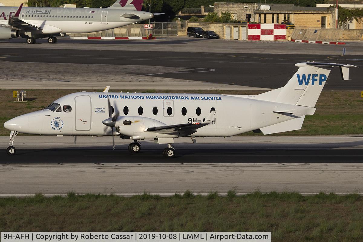 9H-AFH, 2000 Raytheon 1900D C/N UE-372, Runway 31