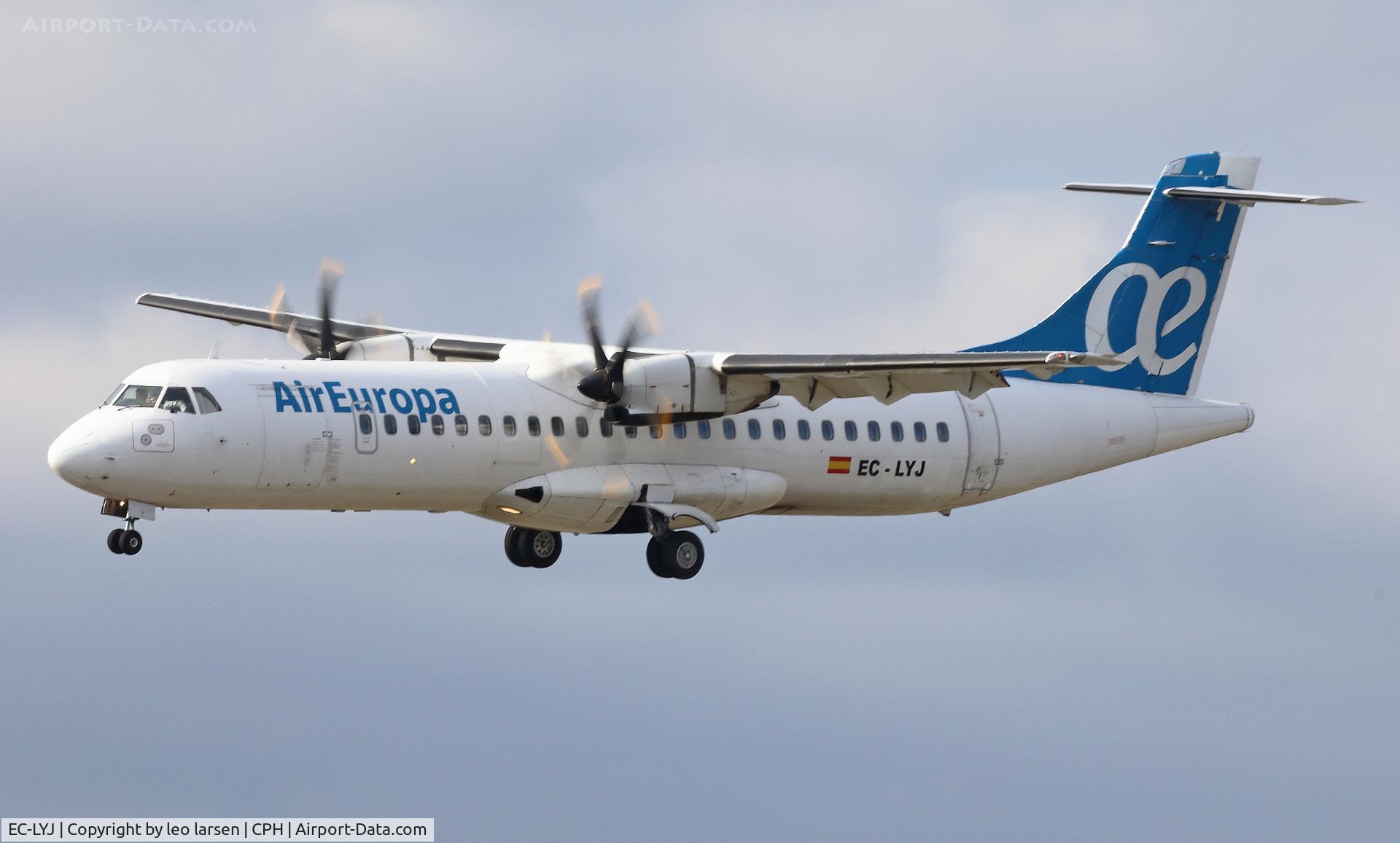 EC-LYJ, 1995 ATR 72-212A C/N 468, Copenhagen 26.4.2020