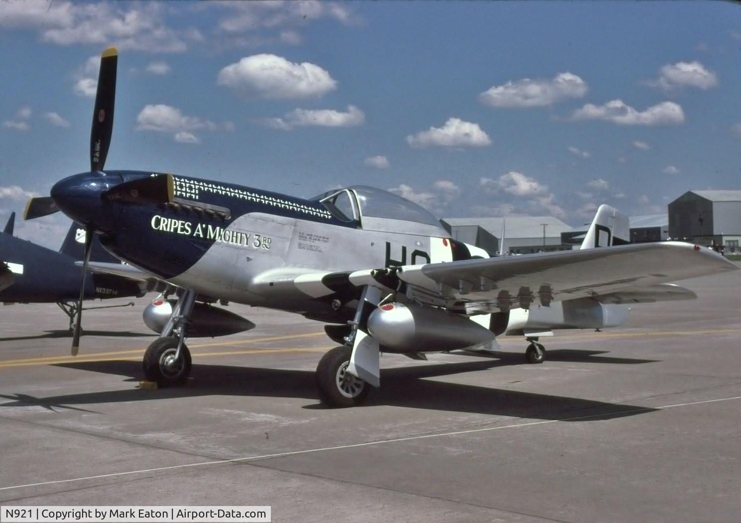 N921, 1945 North American P-51D Mustang C/N 124-48260 (45-11507), Owner: John Schafhausen,Spokane,Washington
Location: Fairchild Air Force Base,Spokane,Wa.
Date: May-1977