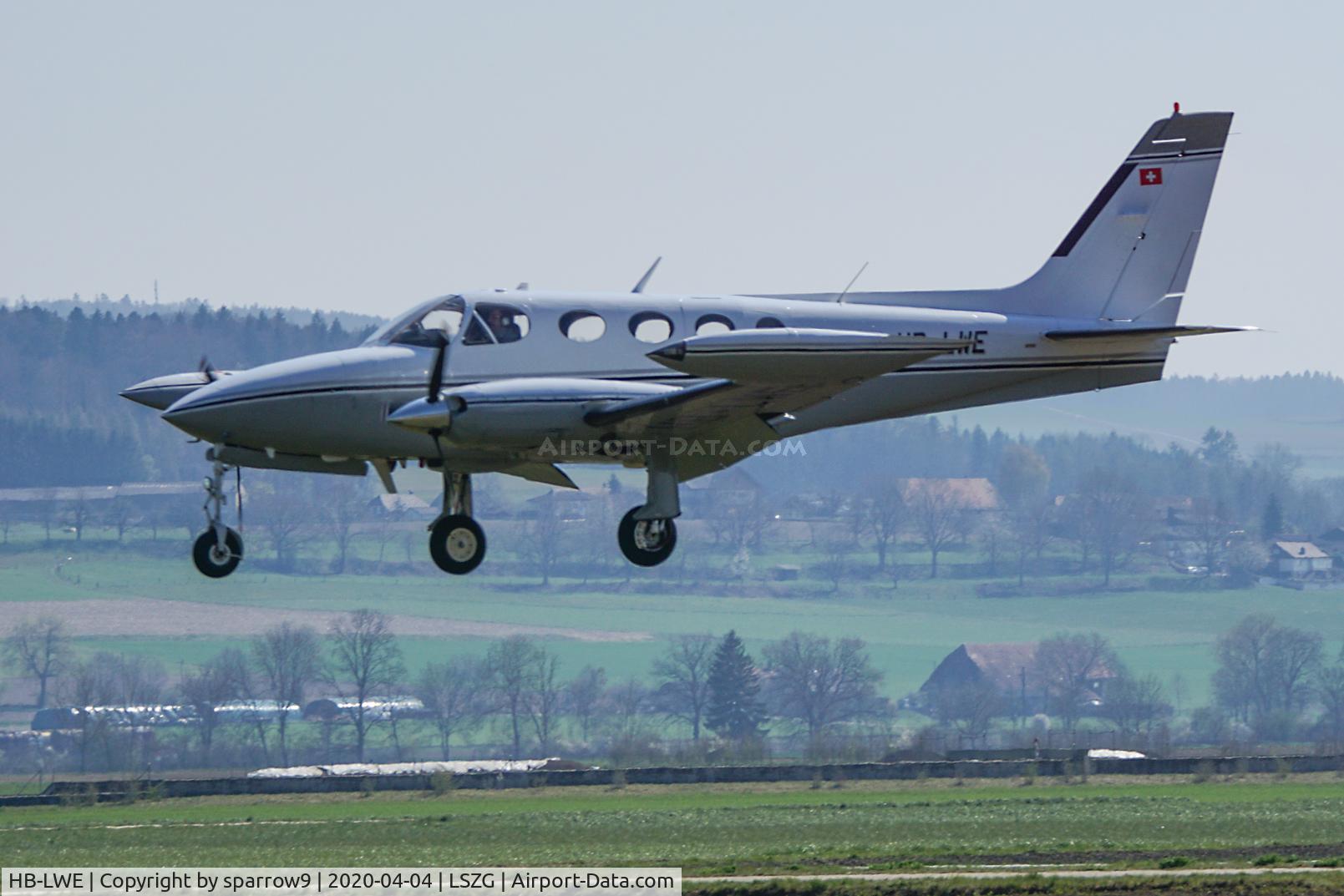 HB-LWE, , Landing Grenchen rwy 06.