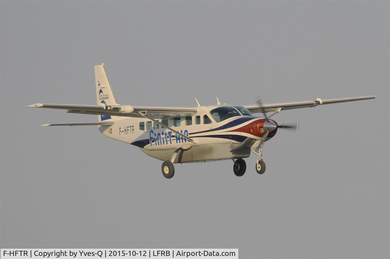 F-HFTR, 2008 Cessna 208B Grand Caravan C/N 208B-2041, Cessna 208B Grand Caravan, Short approach rwy 07R, Brest-Bretagne Airport (LFRB-BES)