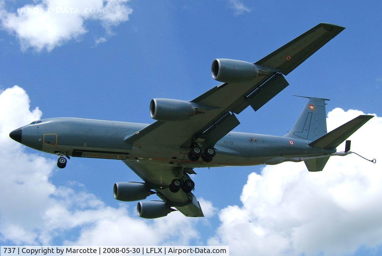 737, 1964 Boeing C-135FR Stratotanker C/N 18697, Training session.