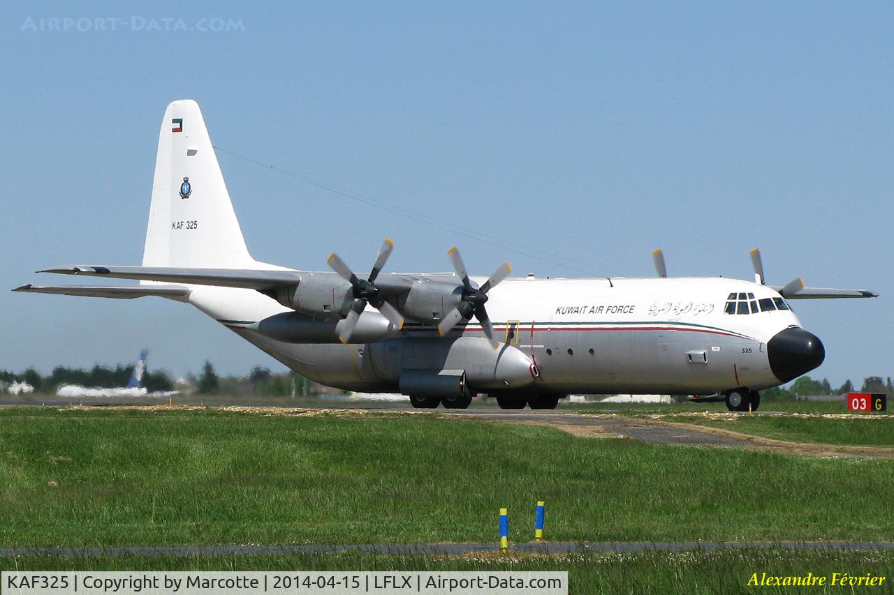 KAF325, 1983 Lockheed L-100-30 Hercules (L-382G) C/N 382-4955, Taxiing to apron.