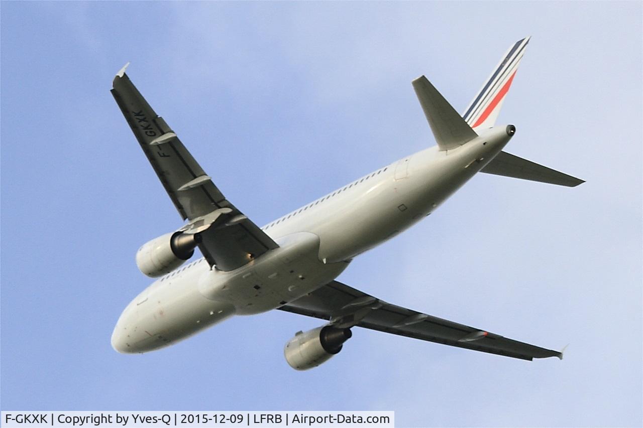 F-GKXK, 2003 Airbus A320-214 C/N 2140, Airbus A320-214, Climbing from rwy 25L, Brest-Bretagne airport (LFRB-BES)