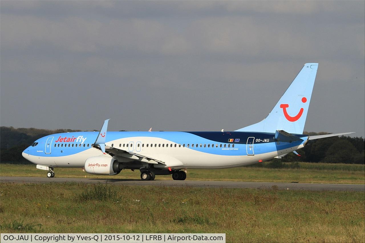 OO-JAU, 2013 Boeing 737-8K5 C/N 37250, Boeing 737-8K, Taxiing rwy 07R, Brest-Bretagne airport (LFRB-BES)