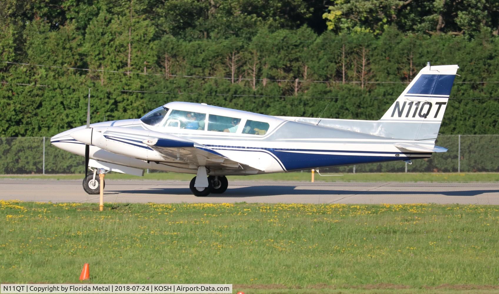 N11QT, 1968 Piper PA-30-160 B Twin Comanche C/N 30-1780, Air Venture 2018