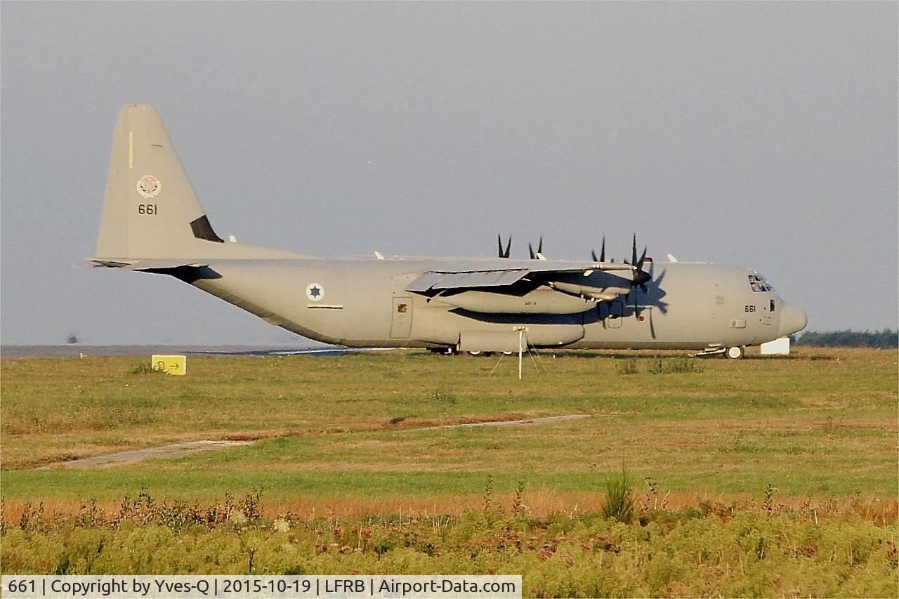 661, 2013 Lockheed Martin C-130J-30 Shimshon C/N 382-5723, Lockheed Martin C-130J-30 Shimshon, Taxiing, Brest-Bretagne Airport (LFRB-BES)
