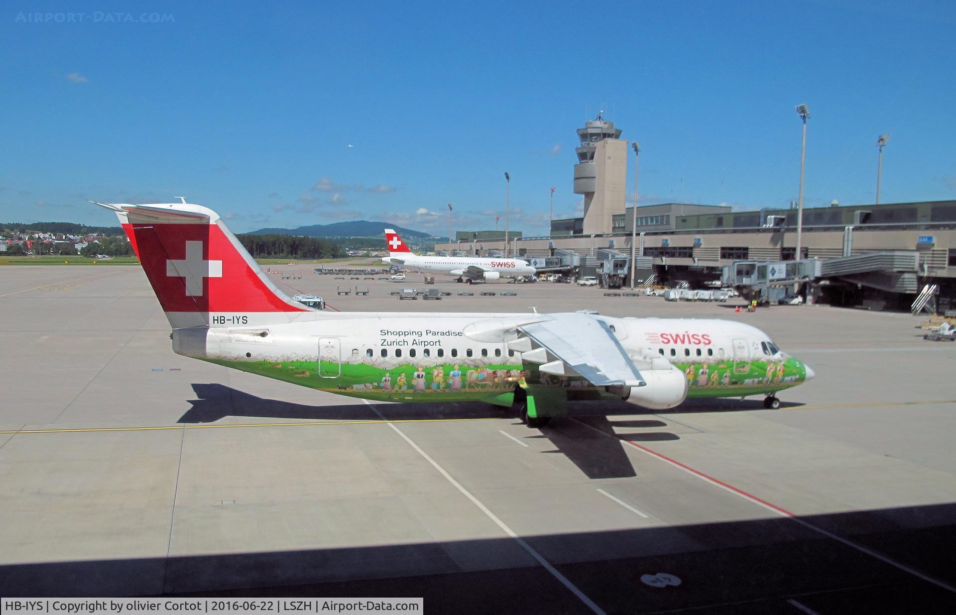 HB-IYS, 2001 British Aerospace Avro 146-RJ100 C/N E3381, june 2016