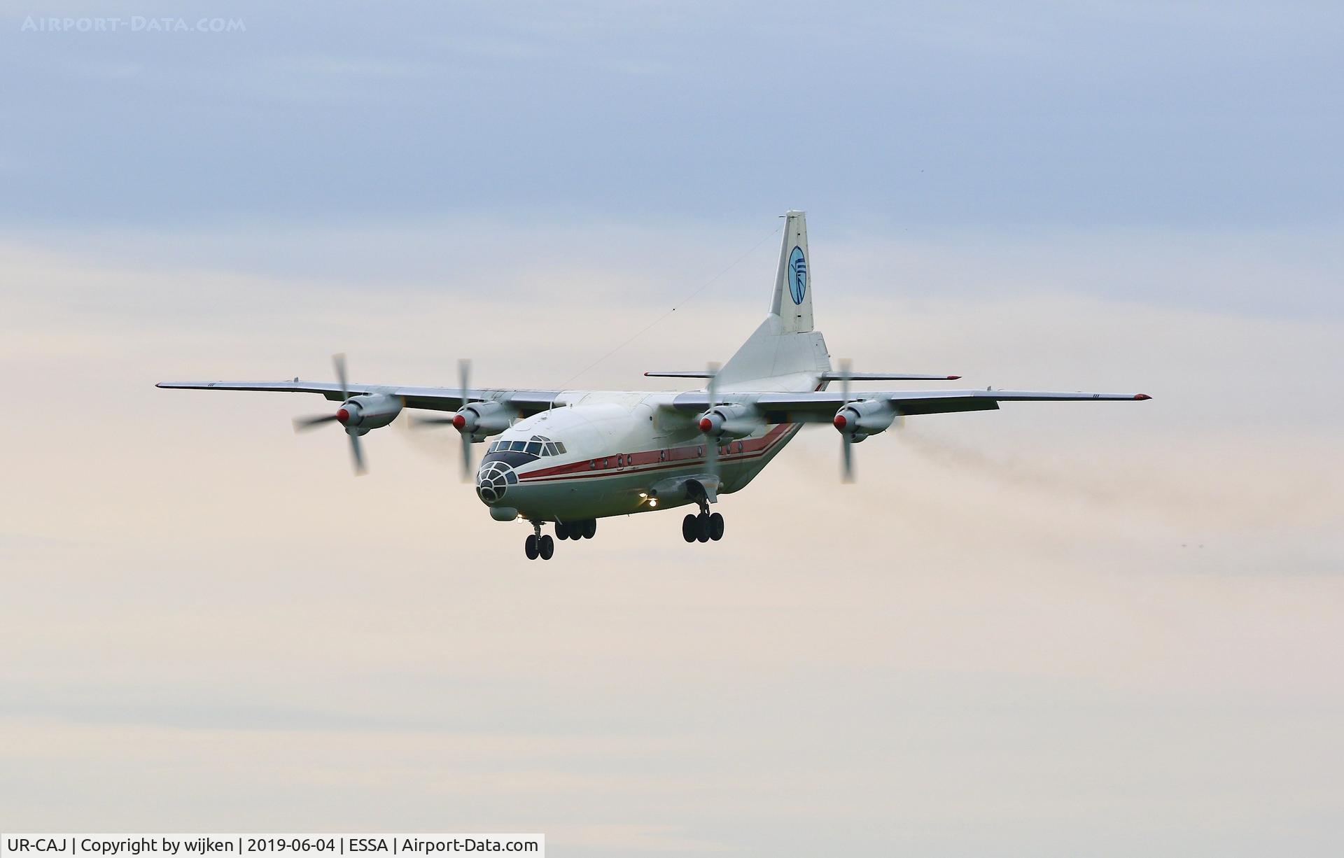 UR-CAJ, Antonov An-12BK C/N 8346106, RWY 26