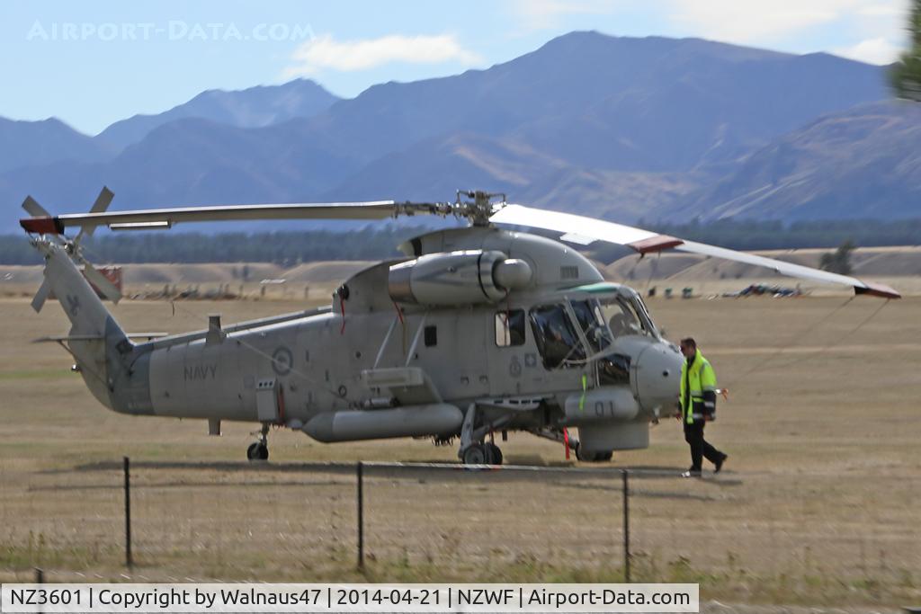 NZ3601, Kaman SH-2G(NZ) Super Seasprite C/N NZ01, Front Stdb side view of parked RNZN SH-2G(NZ) Super Sea Sprite NZ3601 Cn NZ01 at Wanaka NZWF on 21Apr2014, during Warbirds Over Wanaka (WOW) 2014. (Low Res).