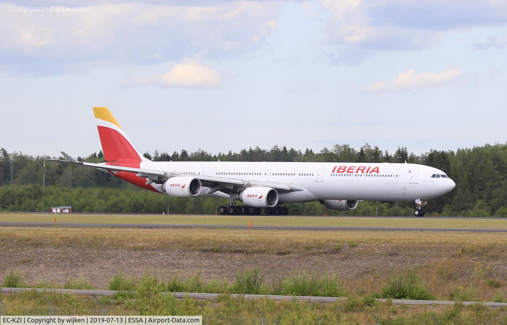 EC-KZI, 2009 Airbus A340-642 C/N 1017, RWY 19L