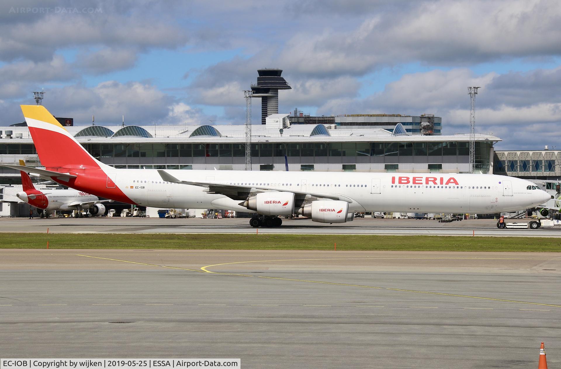 EC-IOB, 2002 Airbus A340-642 C/N 440, Terminal 2