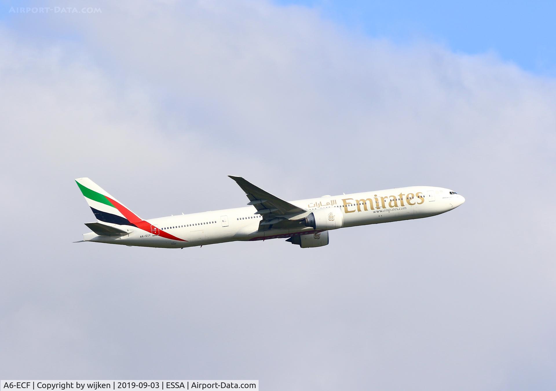 A6-ECF, 2007 Boeing 777-36H/ER C/N 35574, RWY 19R