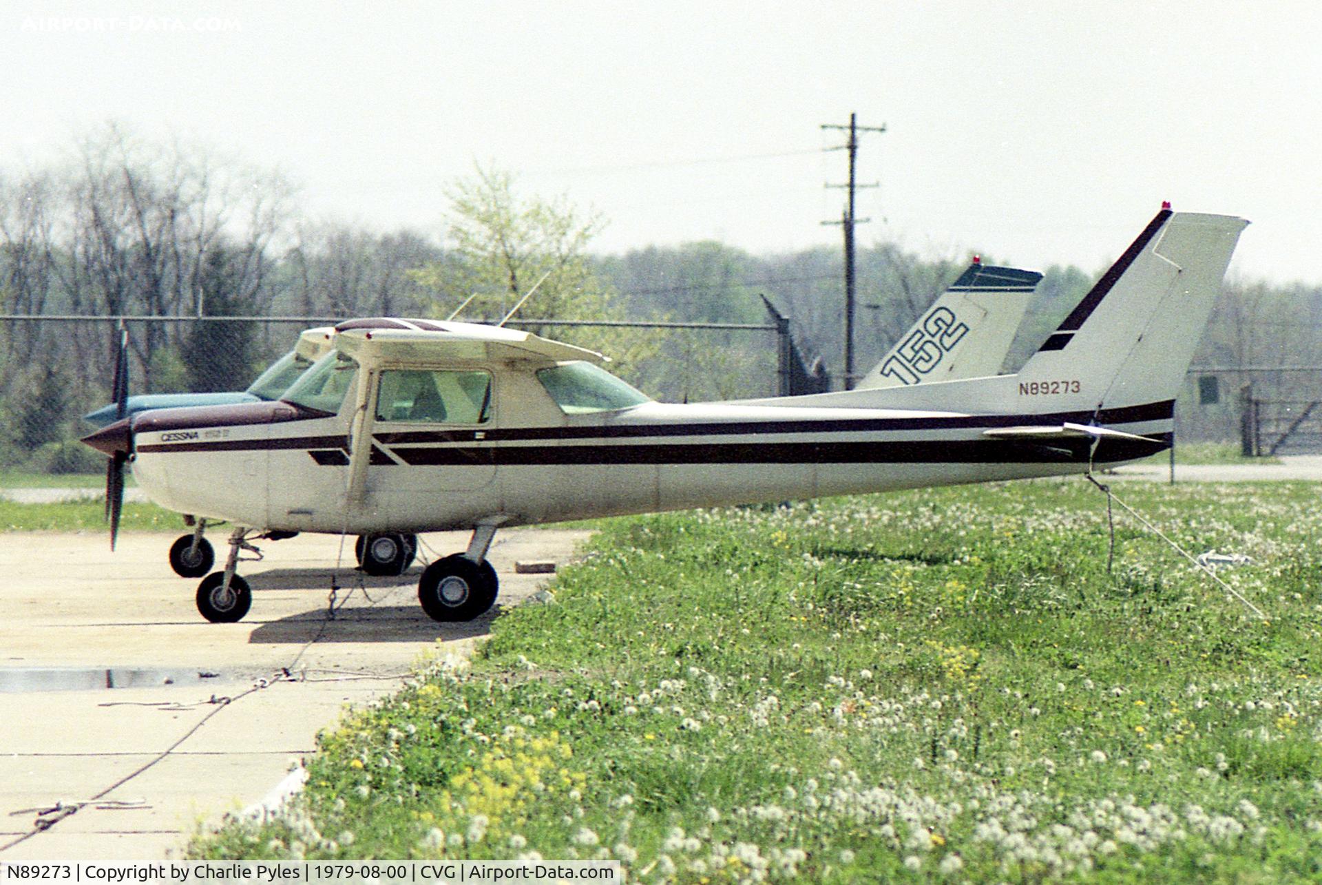 N89273, 1978 Cessna 152 C/N 15282697, I logged some hours in this little booger and the other one behind.