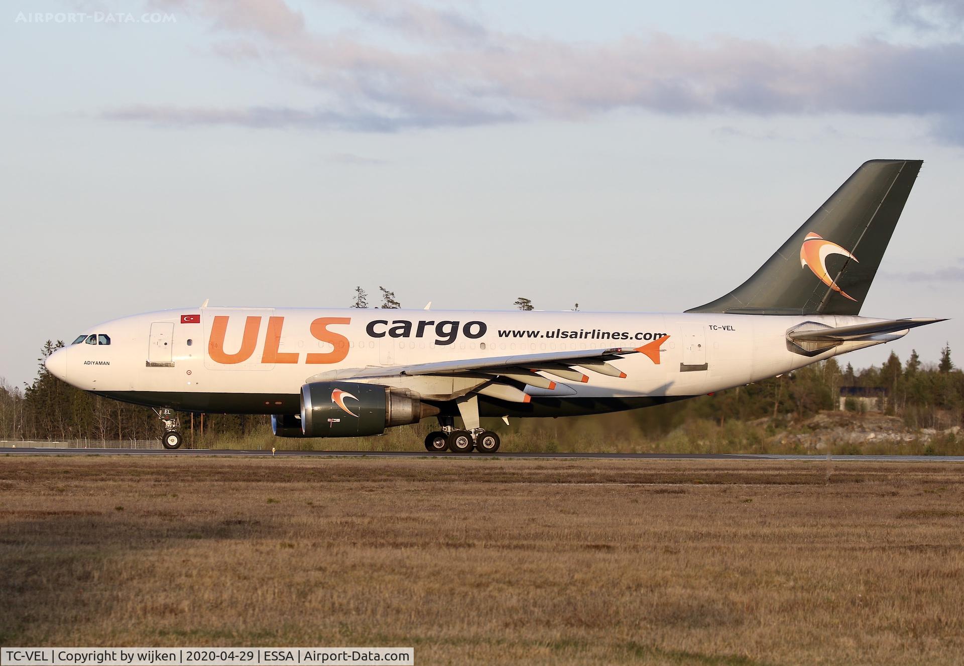 TC-VEL, 1991 Airbus A310-308(F) C/N 622, RWY 01L