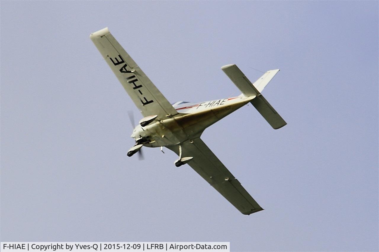 F-HIAE, Tecnam P-2002JF Sierra C/N Not found F-HIAE, Tecnam P-2002JF Sierra, Climbing from rwy 25L, Brest-Bretagne Airport (LFRB-BES)