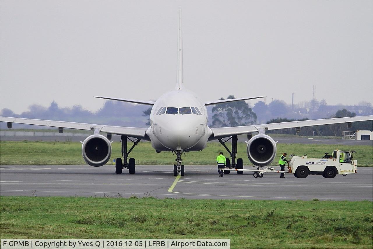 F-GPMB, 1996 Airbus A319-113 C/N 600, Airbus A319-113, Push back, Brest-Bretagne airport (LFRB-BES)