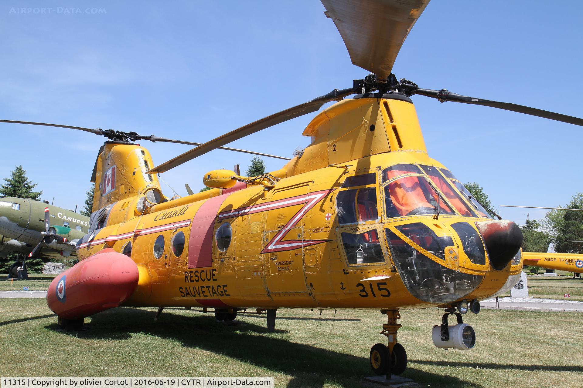 11315, 1971 Boeing Vertol CH-113A Labrador C/N 4009, june 2016