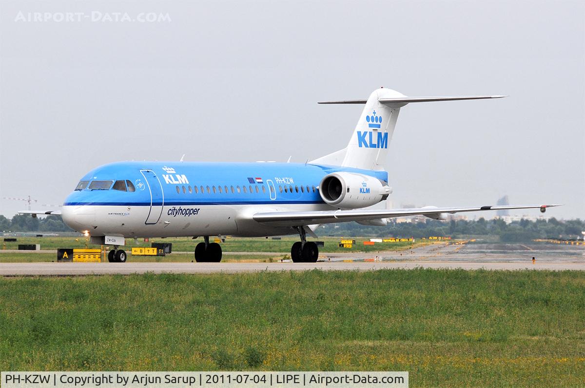 PH-KZW, 1995 Fokker 70 (F-28-0070) C/N 11558, Taxiing out for departure at Guglielmo Marconi Airport.