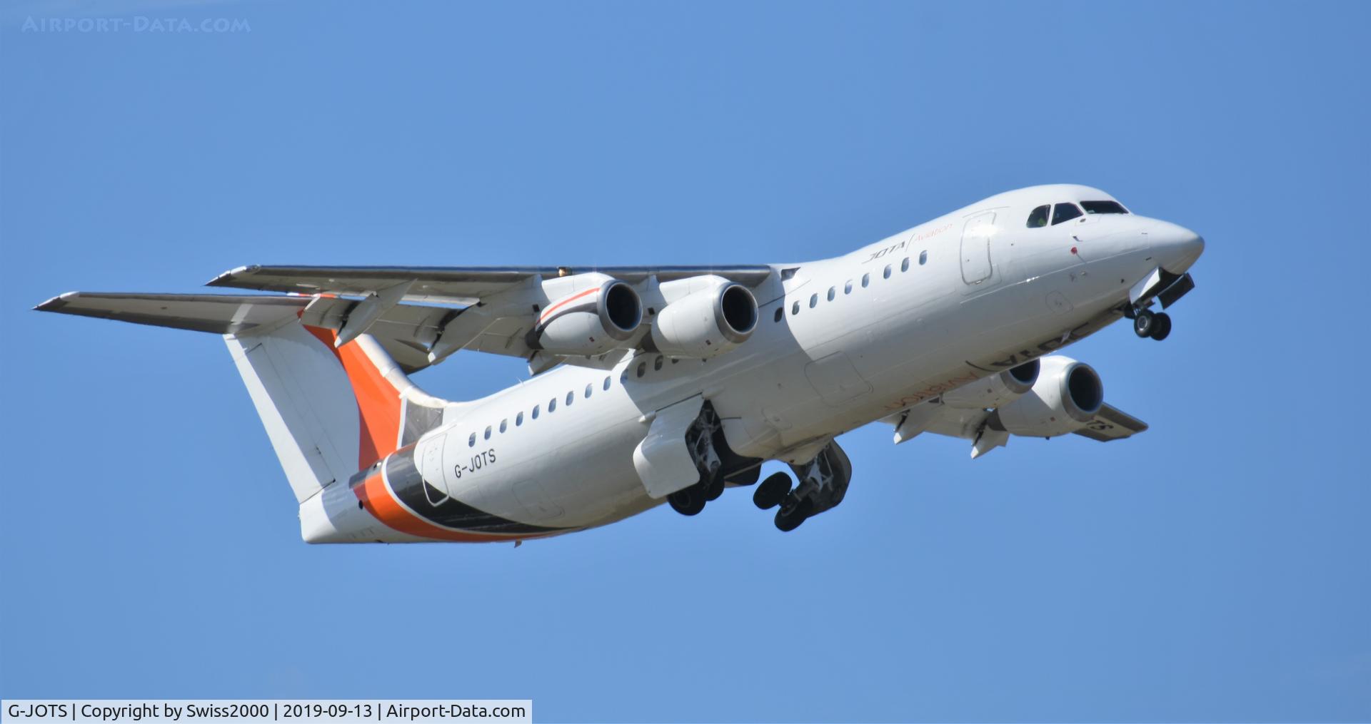 G-JOTS, 1999 British Aerospace Avro 146-RJ100 C/N E3355, G-JOTS departing from London Southend