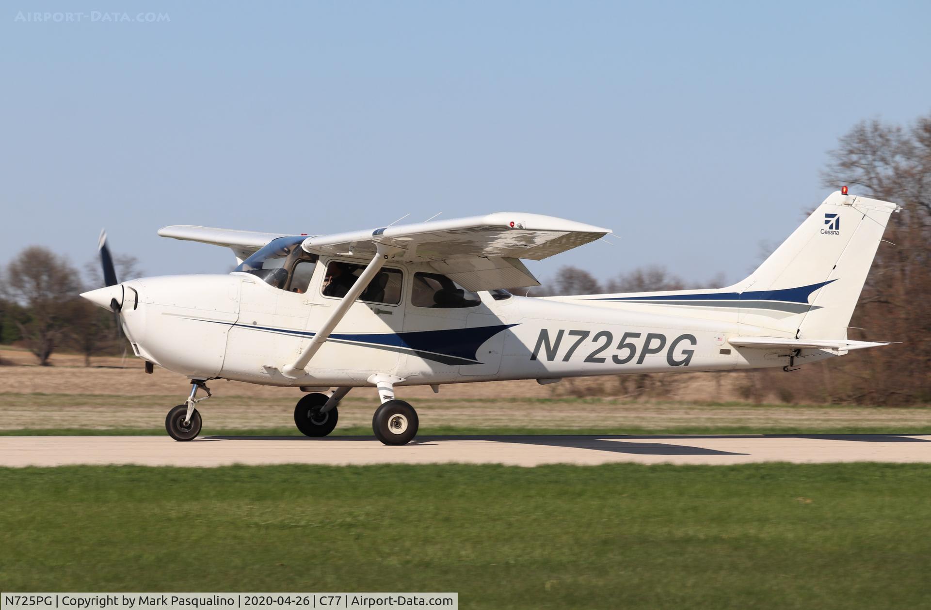 N725PG, 1998 Cessna 172S C/N 172S8009, Cessna 172S