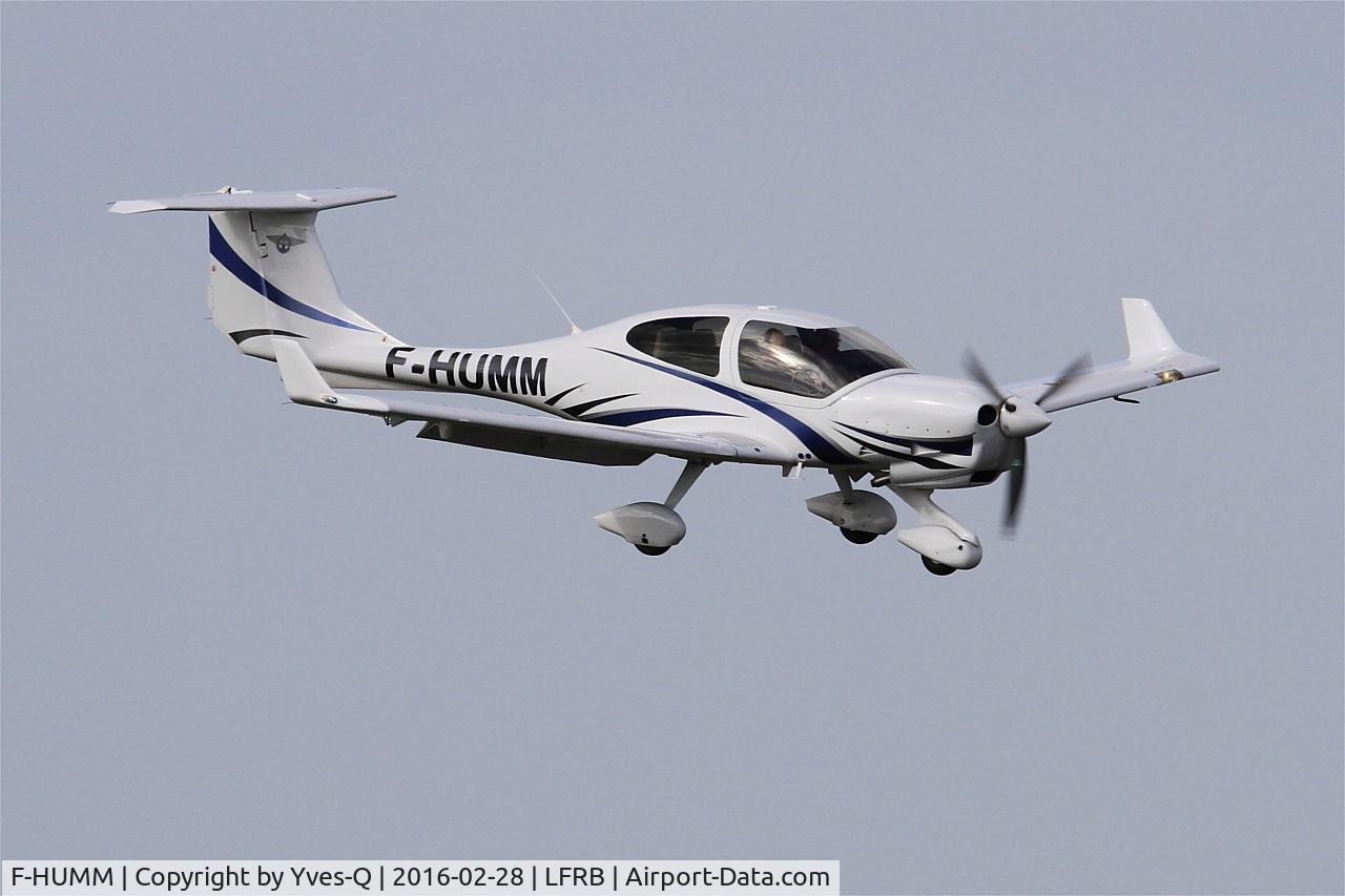 F-HUMM, Diamond DA-40 Diamond Star C/N D4.357, Diamond DA-40 Diamond Star, Short approach rwy 07R, Brest-Bretagne airport (LFRB-BES)