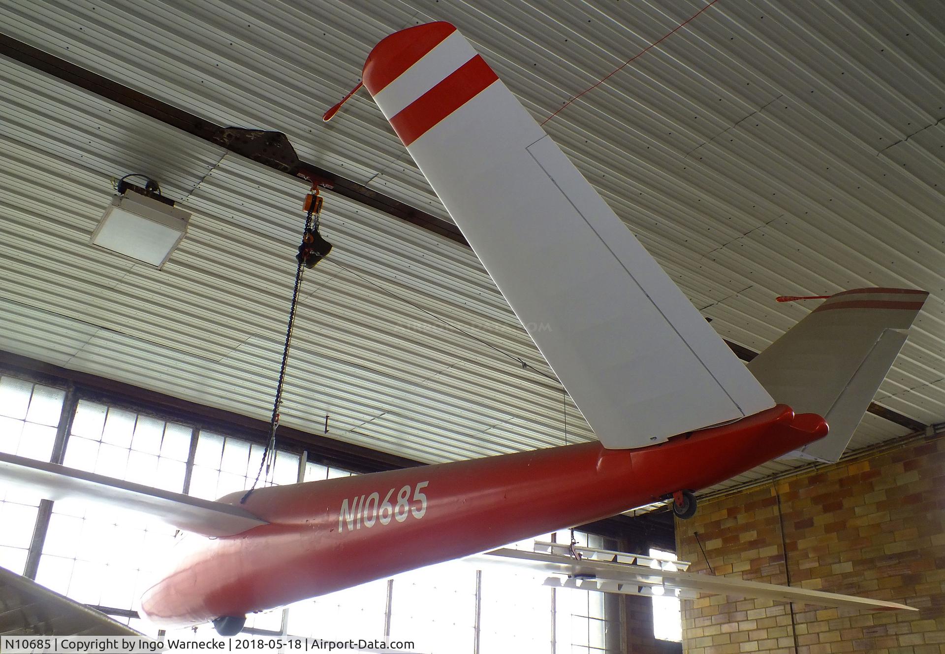 N10685, 1963 Schempp-Hirth STANDARD AUSTRIA SH C/N 45, Schempp-Hirth Standard Austria SH at the Greater St. Louis Air and Space Museum, Cahokia Il