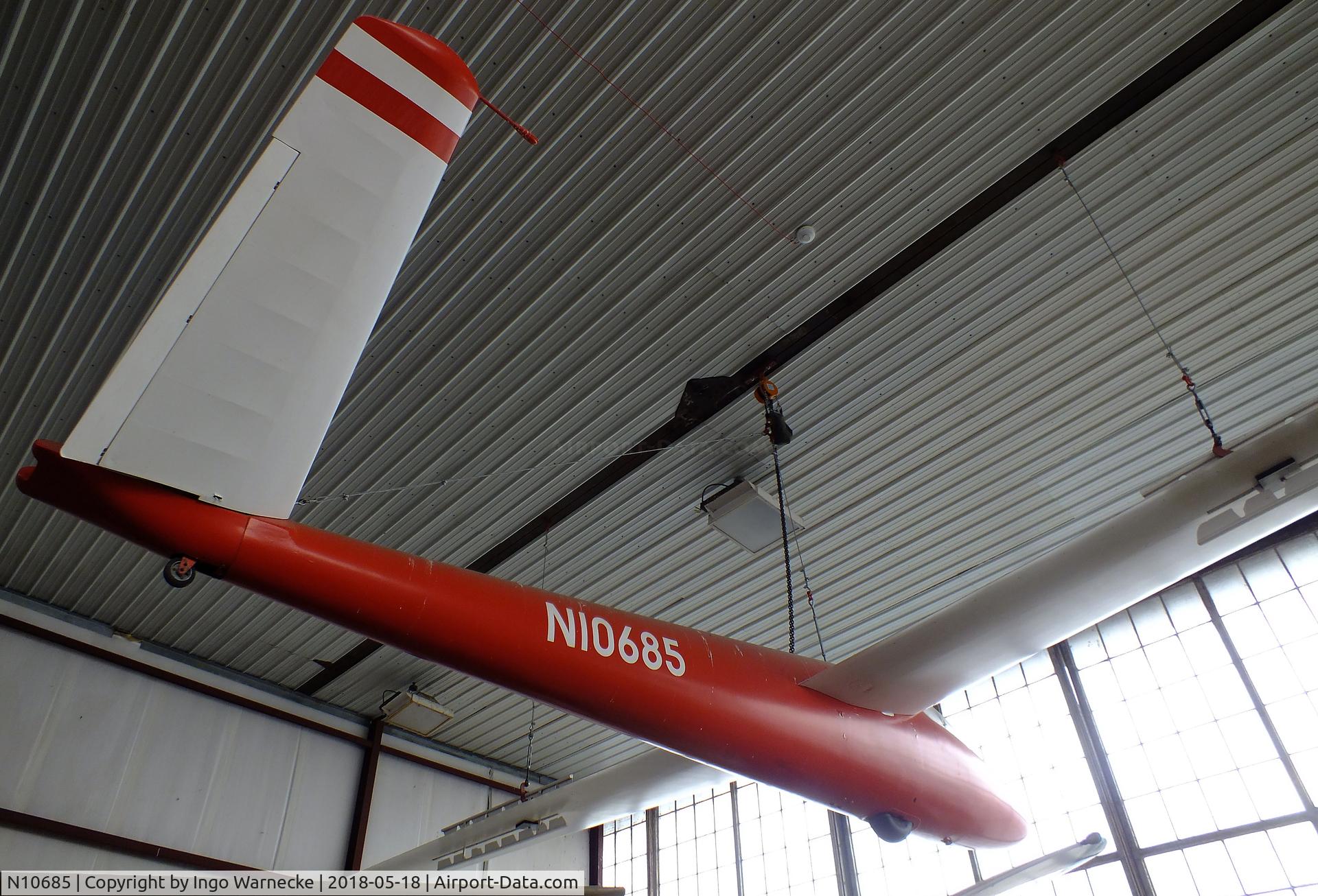 N10685, 1963 Schempp-Hirth STANDARD AUSTRIA SH C/N 45, Schempp-Hirth Standard Austria SH at the Greater St. Louis Air and Space Museum, Cahokia Il