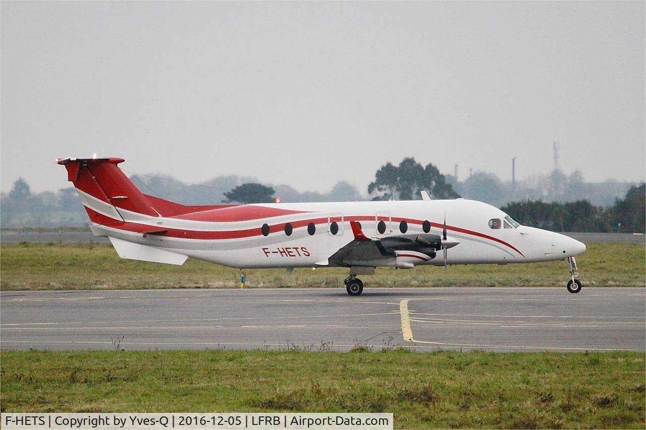 F-HETS, 1999 Raytheon 1900D C/N UE-360, Raytheon Aircraft Company 1900D, Taxiing, Brest-Bretagne Airport (LFRB-BES)