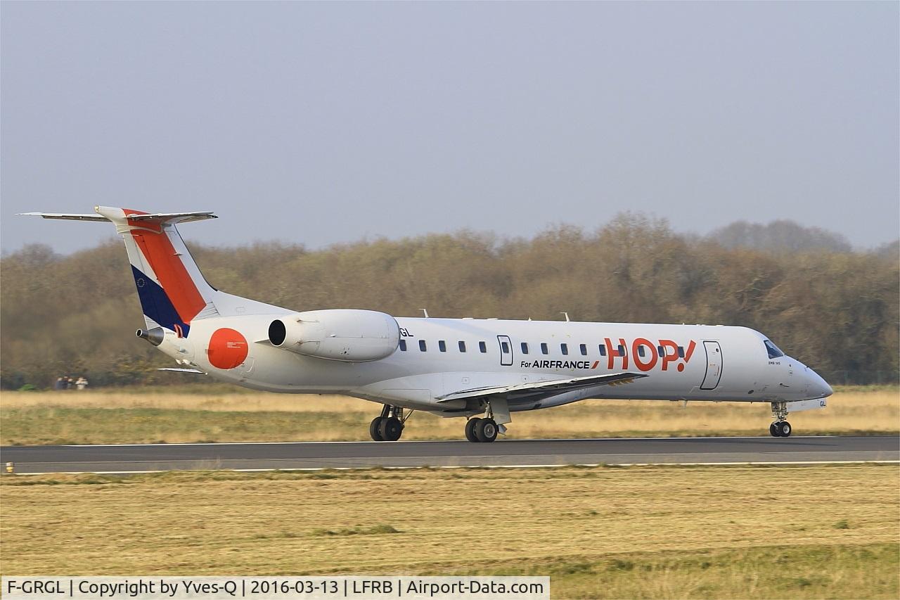 F-GRGL, 2001 Embraer EMB-145EU (ERJ-145EU) C/N 145375, Embraer EMB-145EU, Take off run rwy 07R, Brest-Bretagne Airport (LFRB-BES)