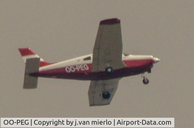 OO-PEG, 2007 Piper PA-28-161 Warrior III C/N 2842281, Over Ghent, Belgium