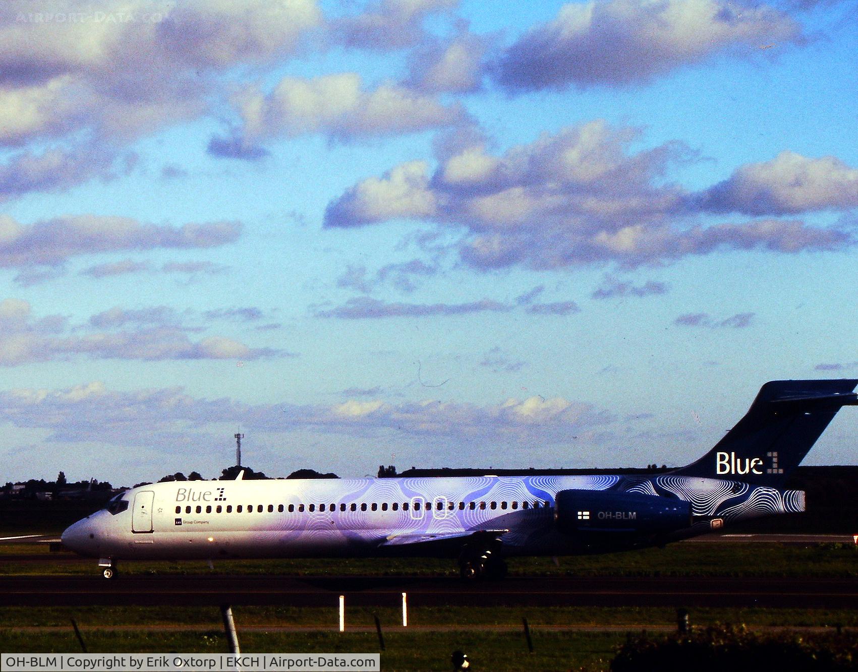 OH-BLM, 2001 Boeing 717-23S C/N 55066, OH-BLM landed rw 04L
